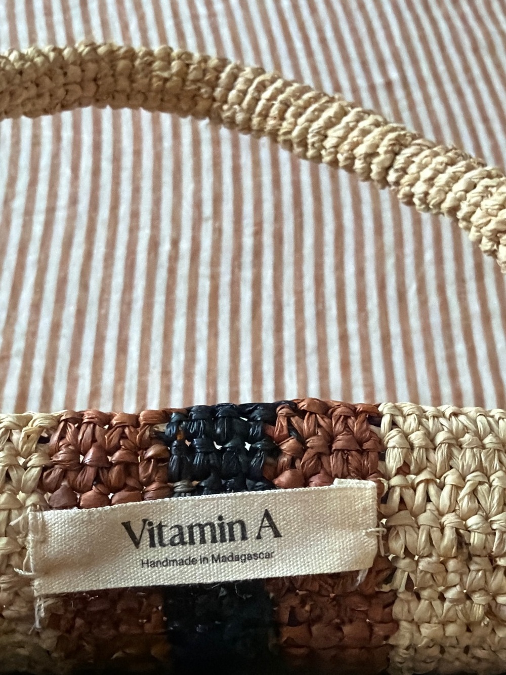 NWOT- Vitamin A Avalon Tote - Handwoven Chocolate Brown Stripe Raffia Bag - Picture 5 of 8